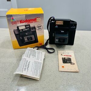 Vintage~KODAK KODAMATIC 940 Instant Camera~Original Box - With Strap~Clean~AS IS